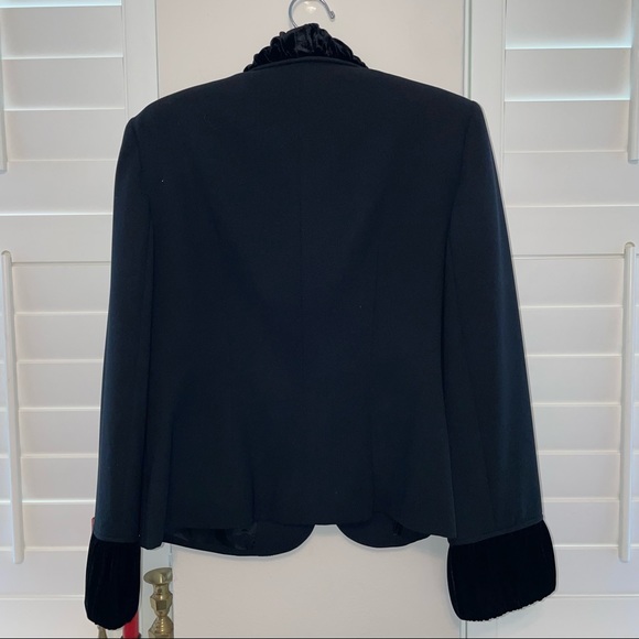 Harold's Suit Jacket with Velvet Lapel and Cuffs Black Size 12 - Picture 3 of 8